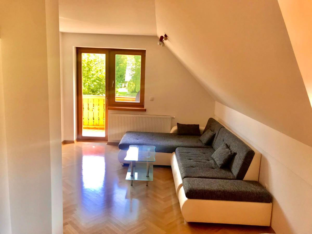 Aurora, Appartement