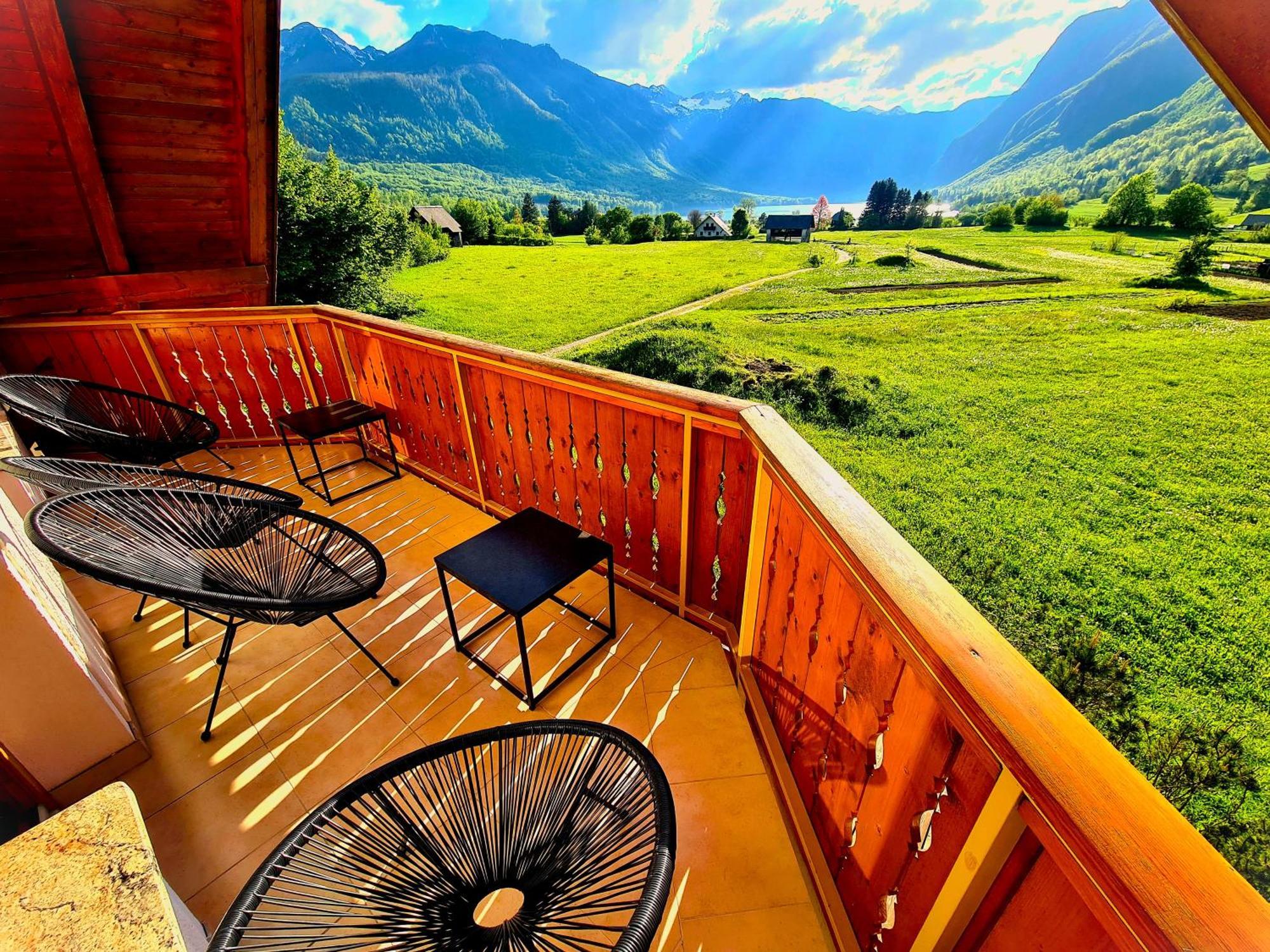 Apartamento Aurora, *